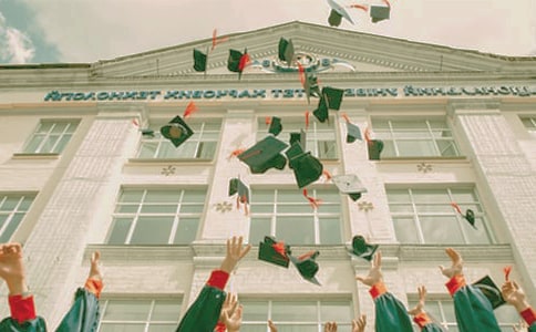 ����Ψ����ҵף�������ȫ��ͨ��80�䣩