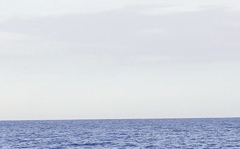 �ǳ��󺣵���־����