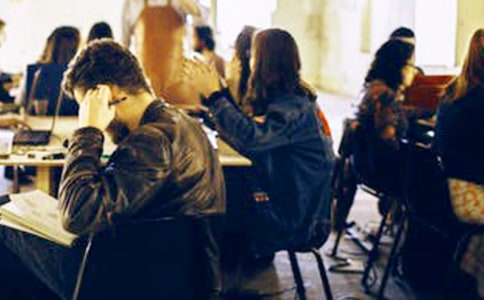 �Ա�ҵ��ѧ��ף����