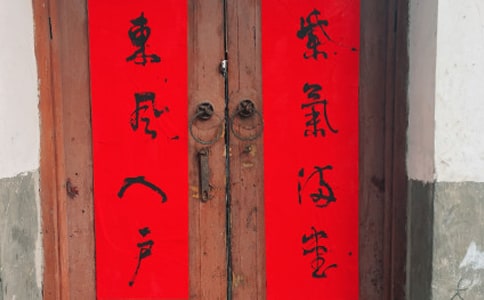 ������־����