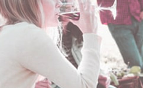 һ���˶��ԺȾƵ�����˵˵