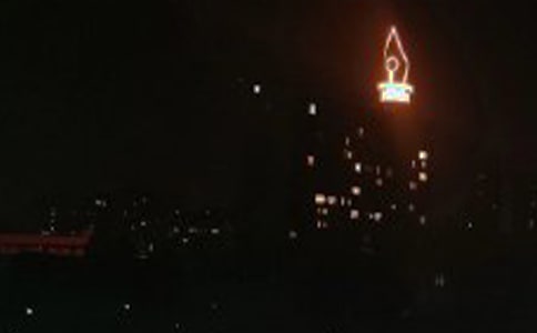 ���ں�ҹ���˸�˵˵