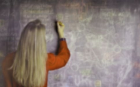 �����ʦ������������