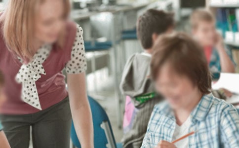 ��ʦ��Сѧѧ���ı�ҵף�����ȫ