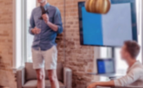 �쵼������ף������