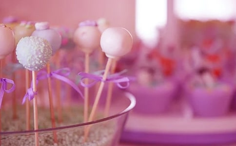 女孩满月宴简单祝福寄语