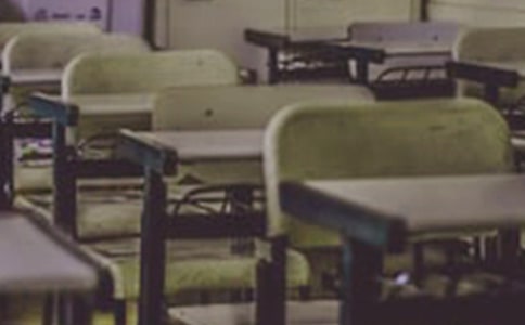 �ж�ĸУ�ĸ���