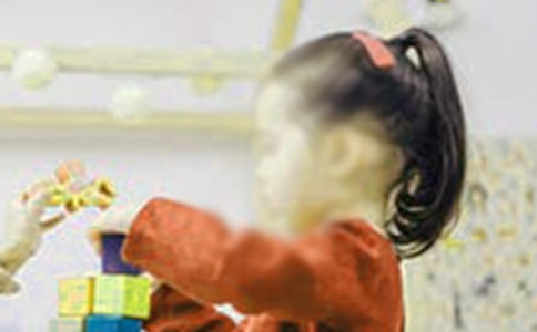 �ʺ�Ů������־���Զ̾�