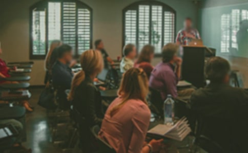 ������Ա����ѵ������������