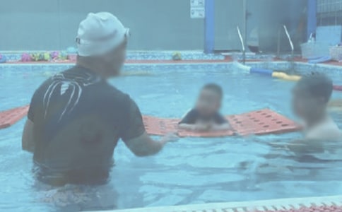 宝宝游泳的心情说说